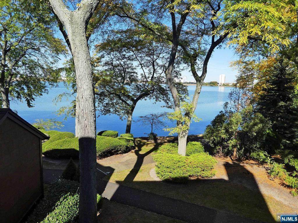 208 Sandcastle Key - Photo 1