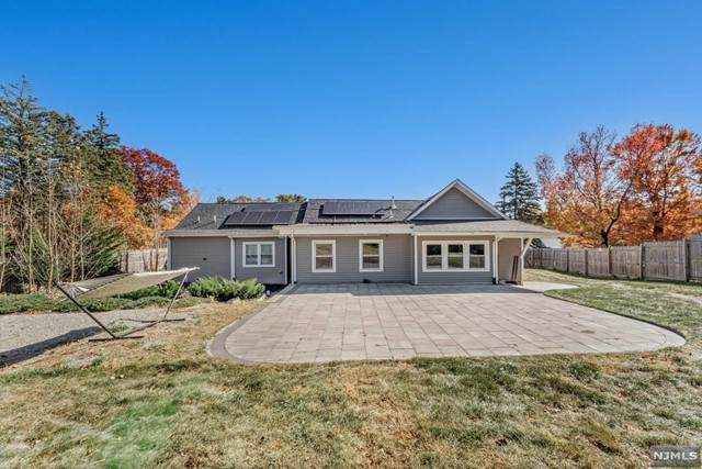 30 Hillside Avenue - Photo 1