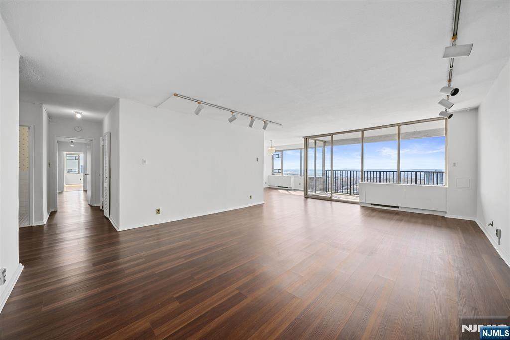 6 Horizon Road - Photo 1