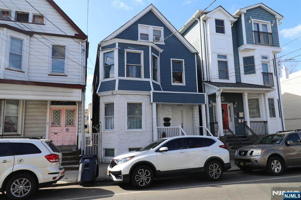392 Walnut Street - Photo 1