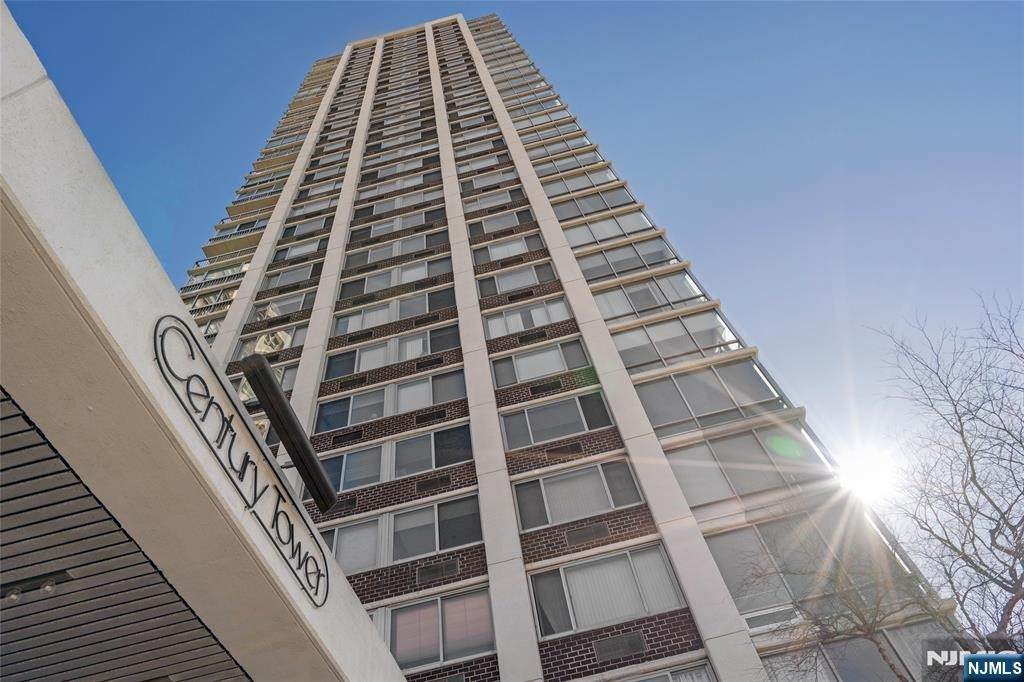 1600 Parker Avenue - Photo 1