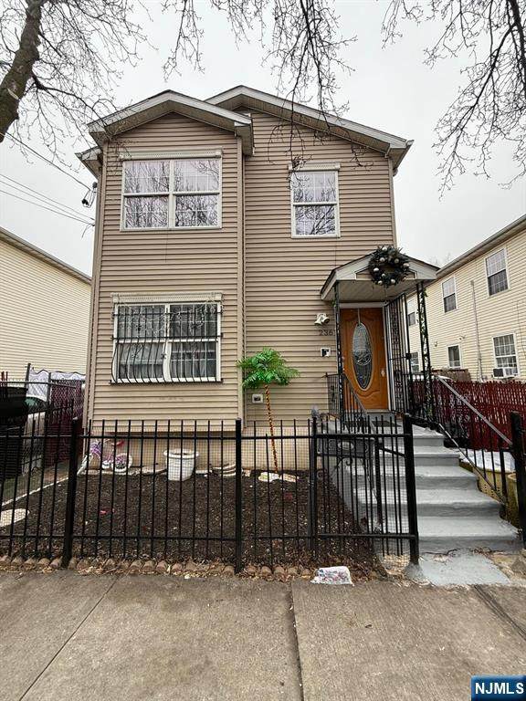 236 Whiton Street - Photo 1
