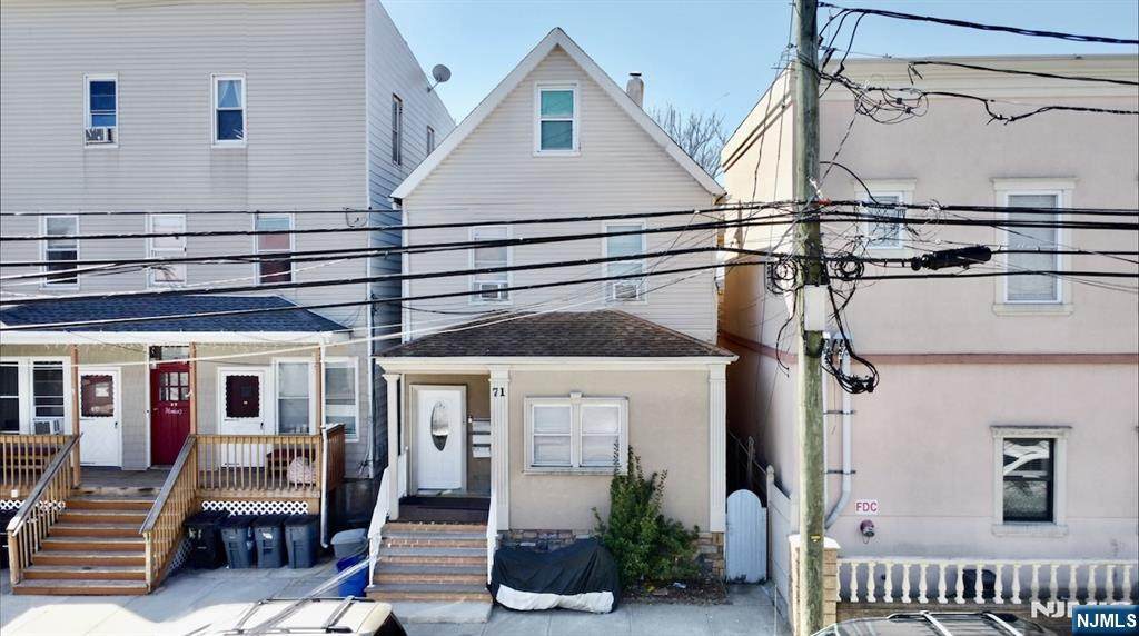 71 Honiss Street - Photo 1