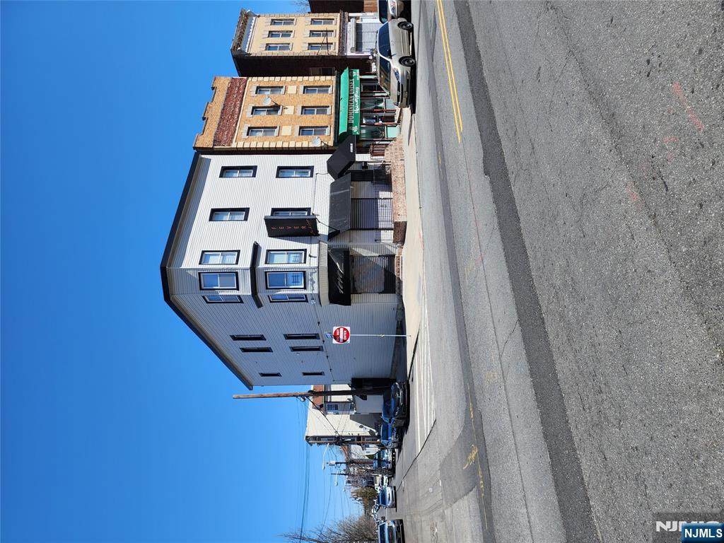 415 Central - Photo 1