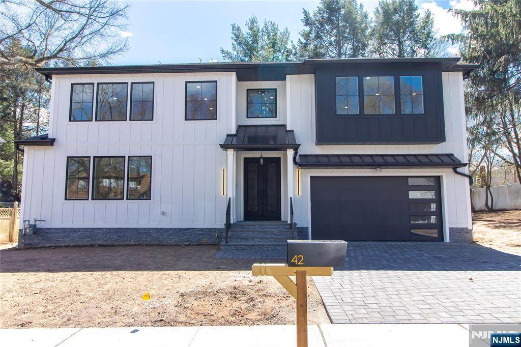 42 Harvey Street - Photo 1