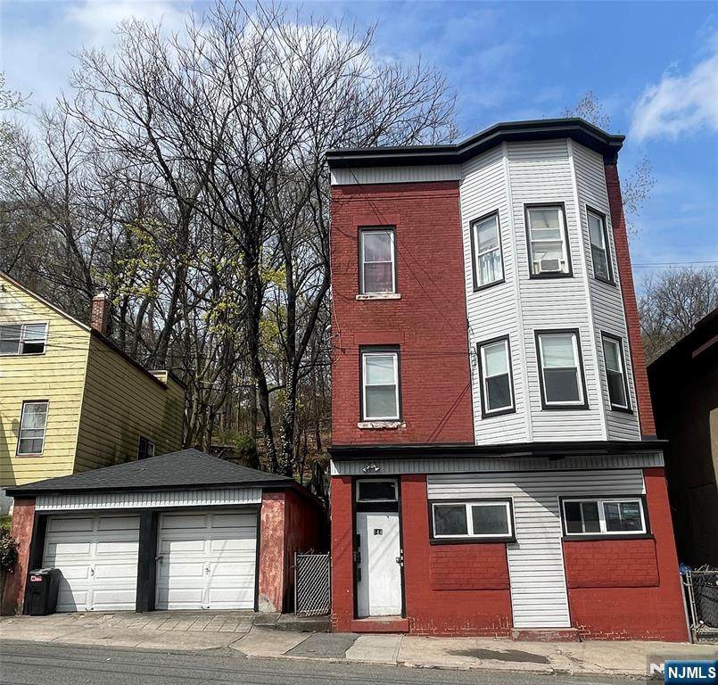 144 8th Street - Photo 1