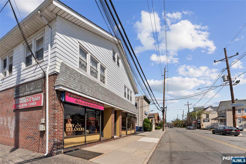 825 Main Street - Photo 1