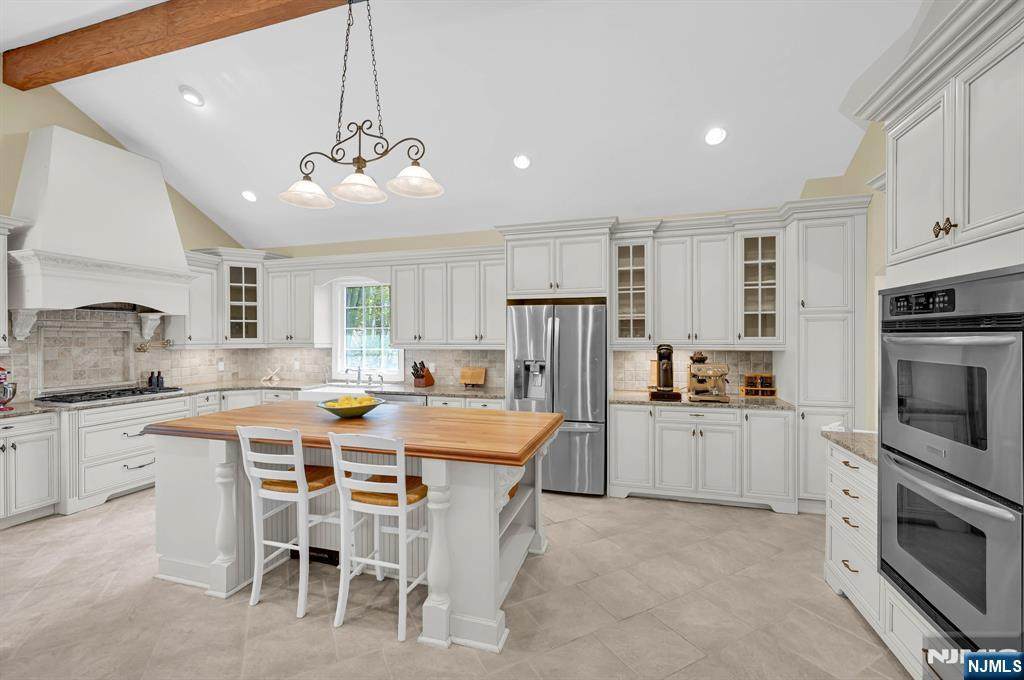28 Bisset Drive - Photo 1
