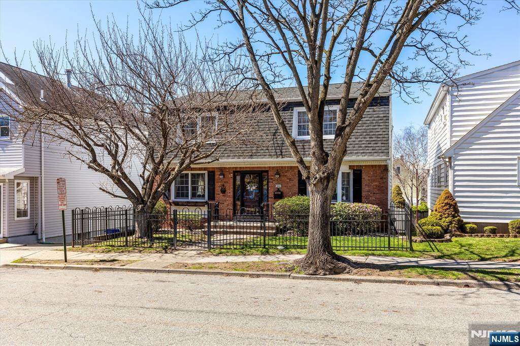 444 Washington Street - Photo 1