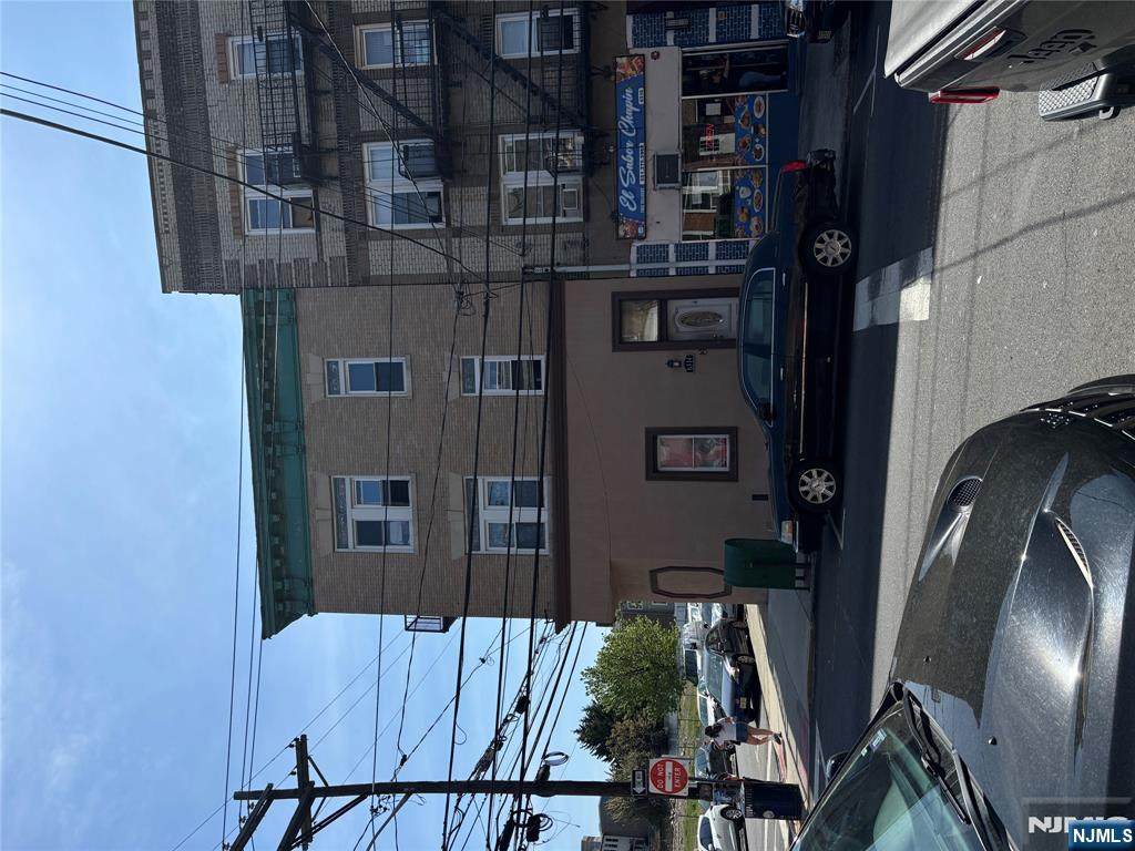 6314 Broadway - Photo 1