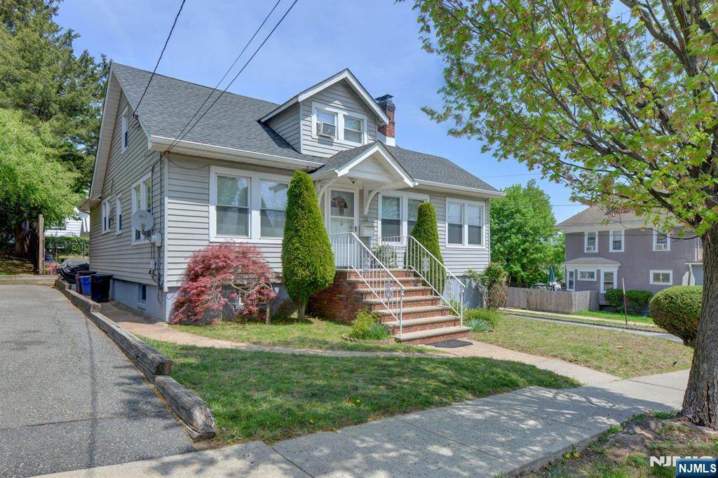23 Wellington Avenue - Photo 1