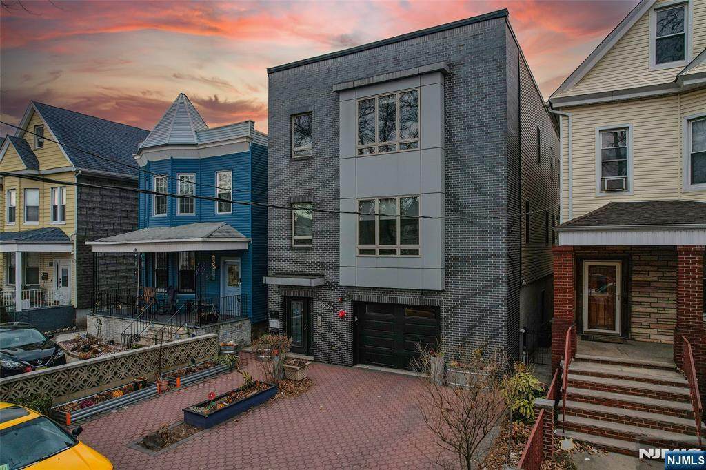 1957 Kennedy Boulevard - Photo 1