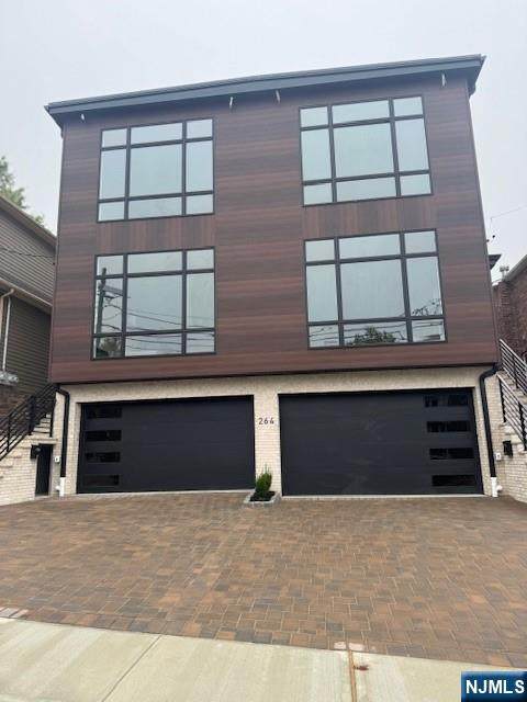 264 11th Street - Photo 1