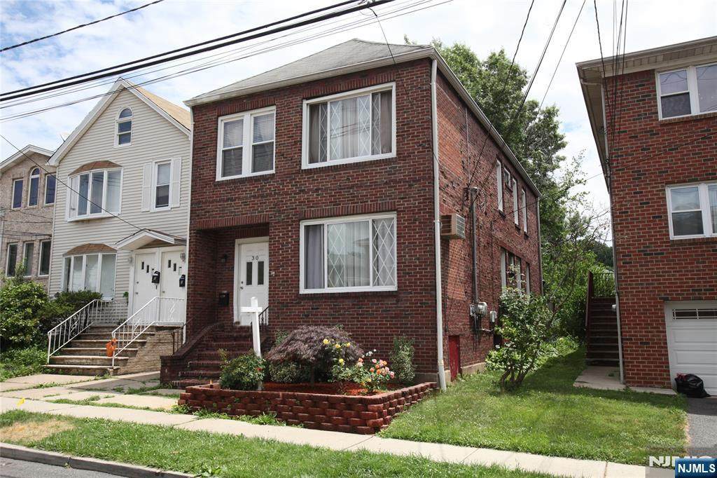 30 Delia Boulevard - Photo 1