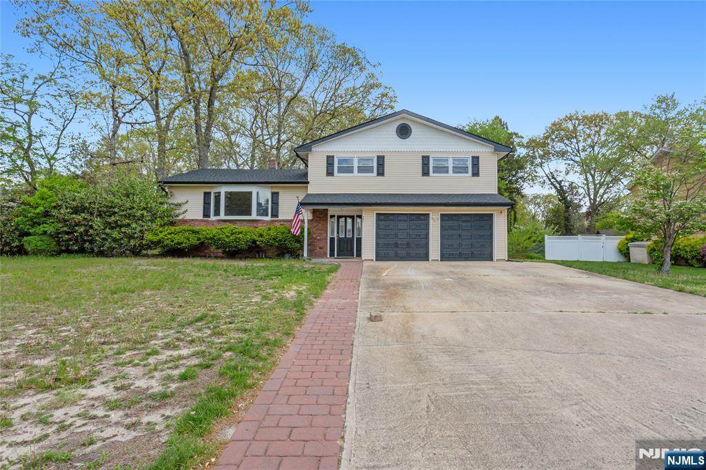 883 Astoria Drive - Photo 1