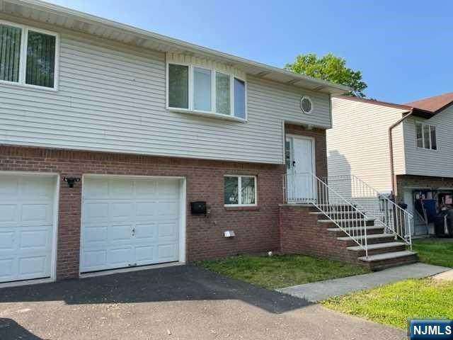 234 Lee - Photo 1