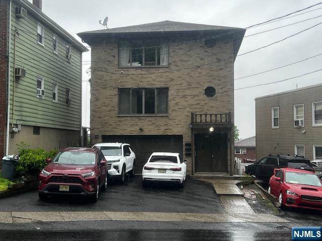 650 Fairview Avenue - Photo 1