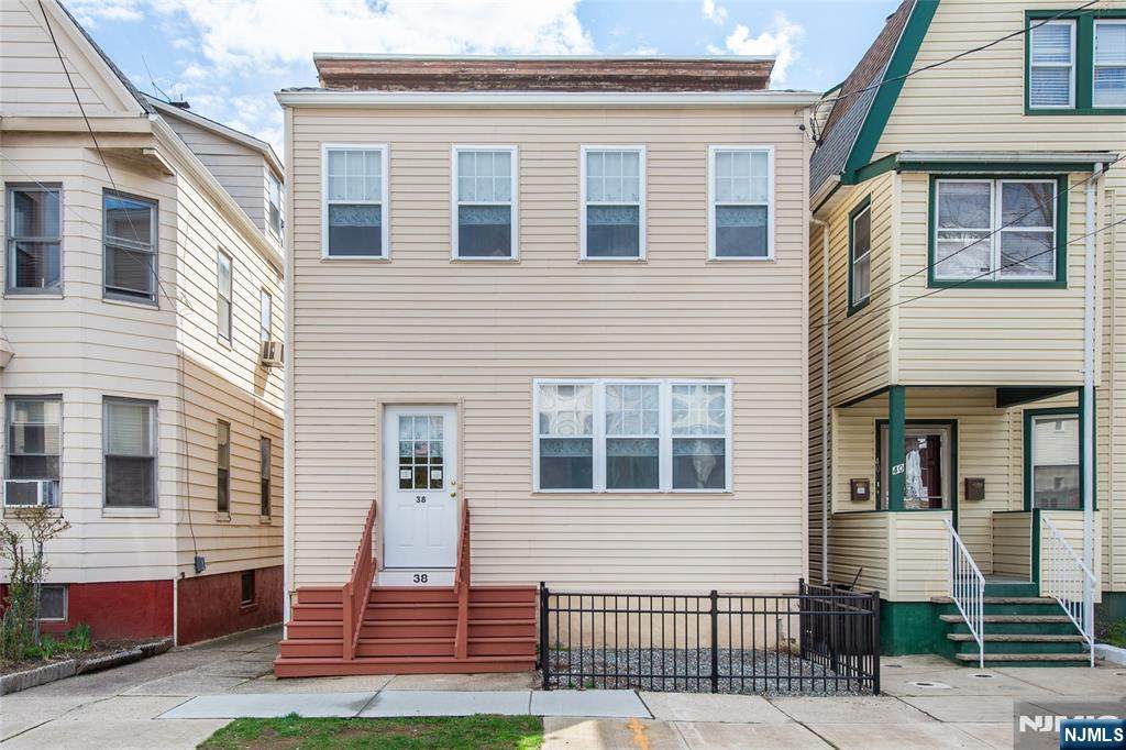 38 La France Avenue - Photo 1