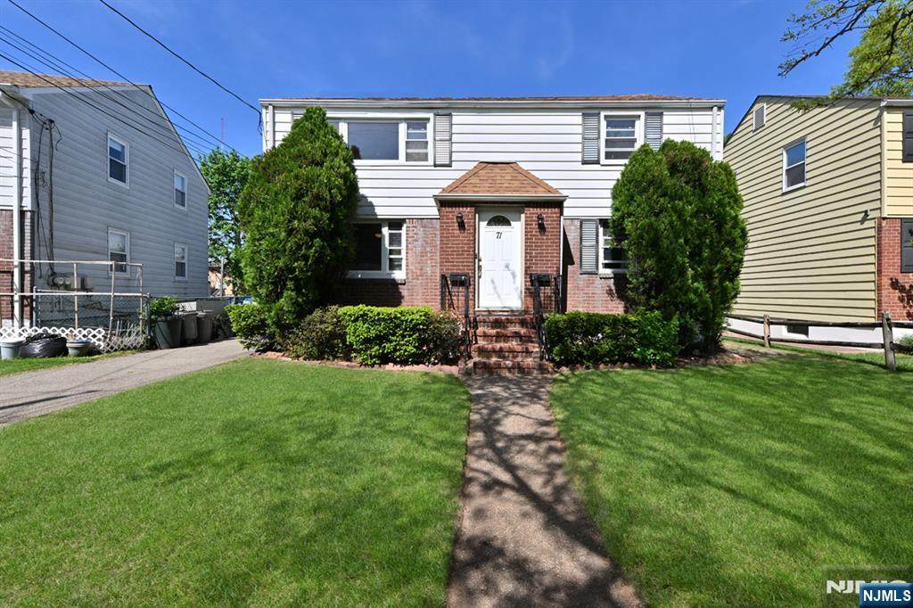 71 Macarthur Avenue - Photo 1