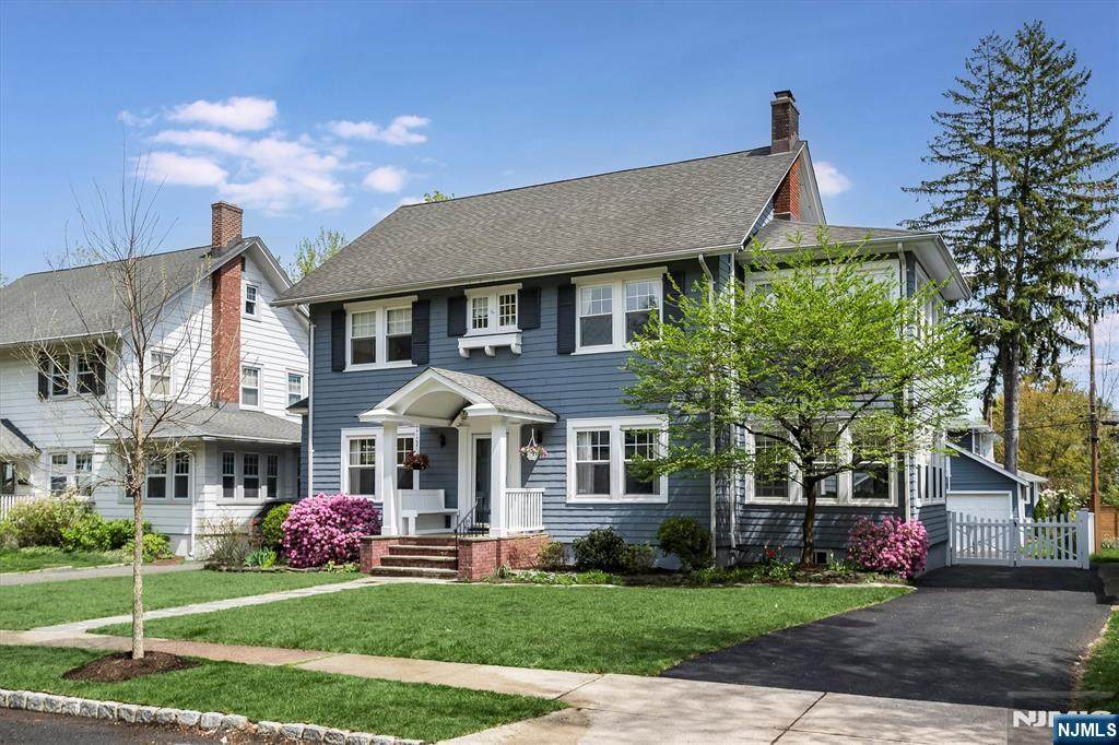 215 Montclair Avenue - Photo 1