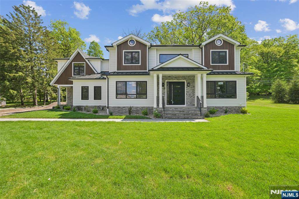 5 Foxcroft Drive - Photo 1