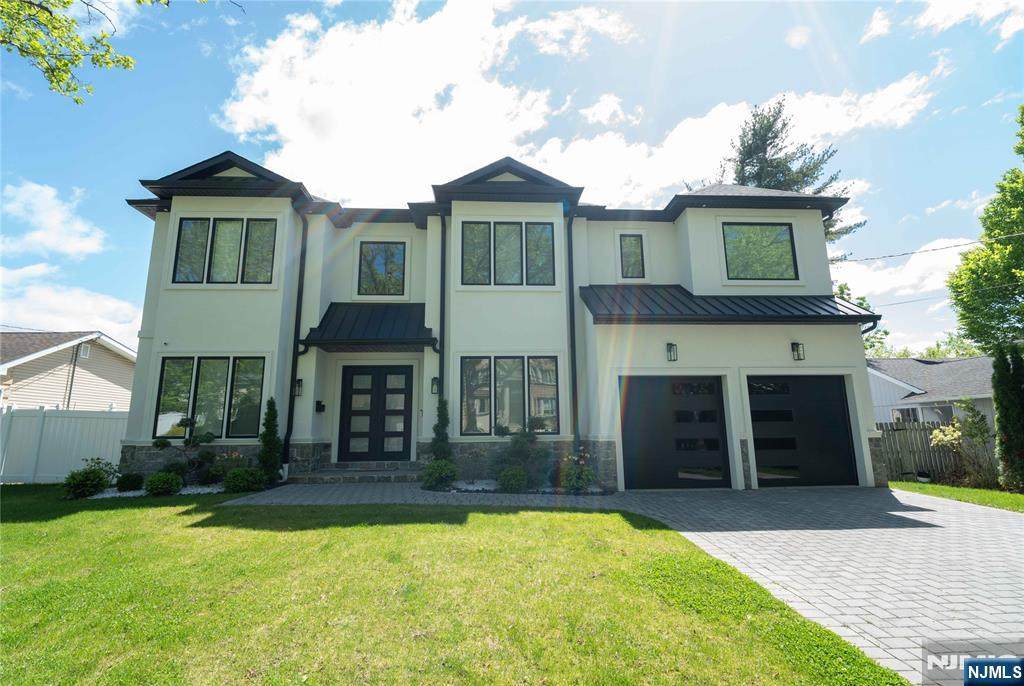 322 Bullard Avenue - Photo 1