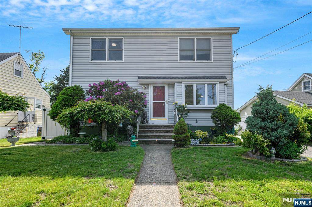 12 Streuli Court - Photo 1