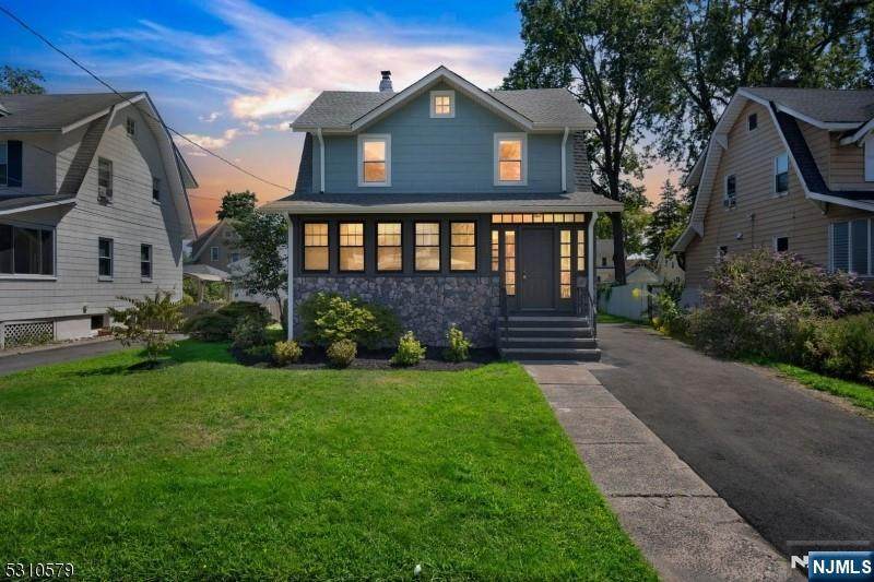 1293 Beaumont Avenue - Photo 1