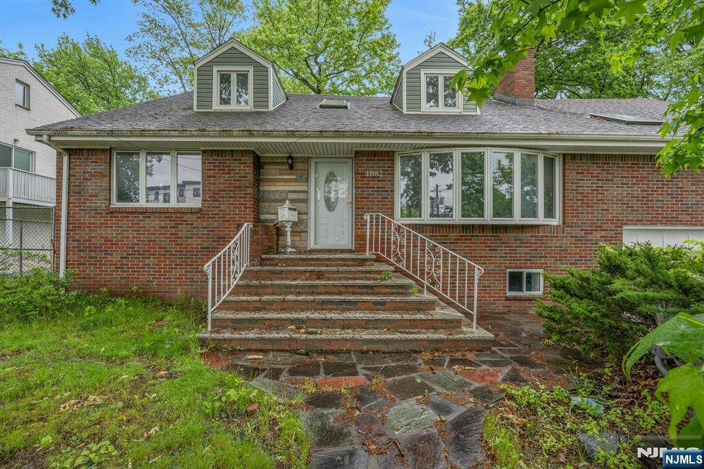 1082 Palisade Avenue - Photo 1