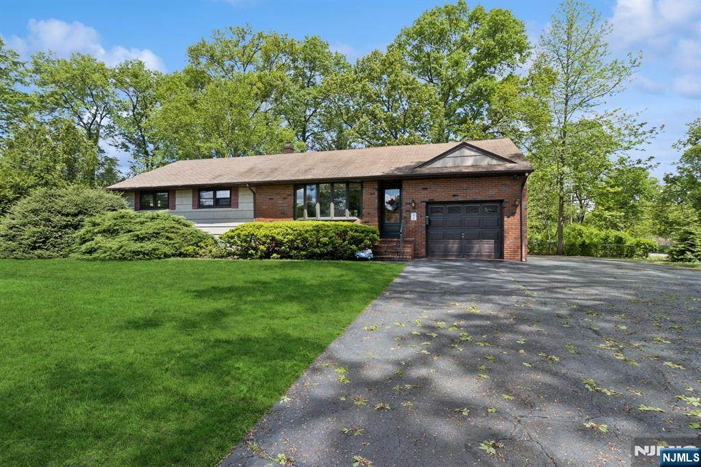 17 Virginia Avenue - Photo 1