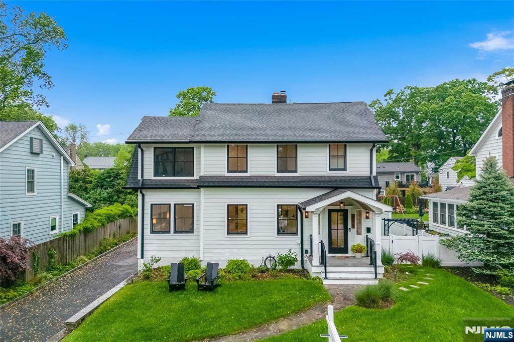 660 Ridgewood Avenue - Photo 1