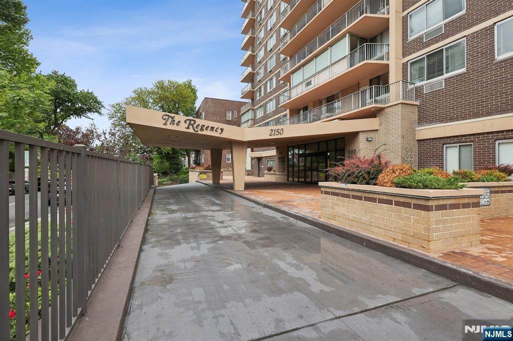2150 Center Avenue - Photo 1