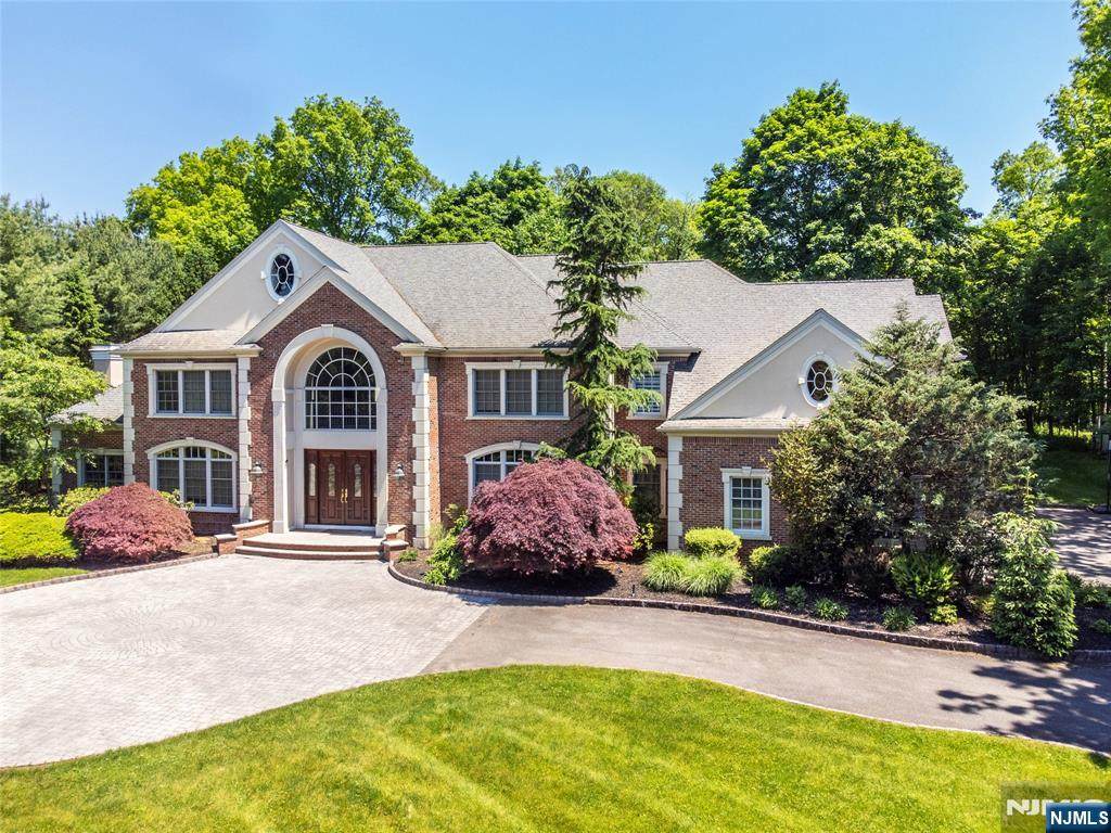 154 Saddle River Road - Photo 1