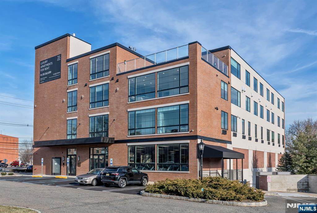 35 Jefferson - Photo 1