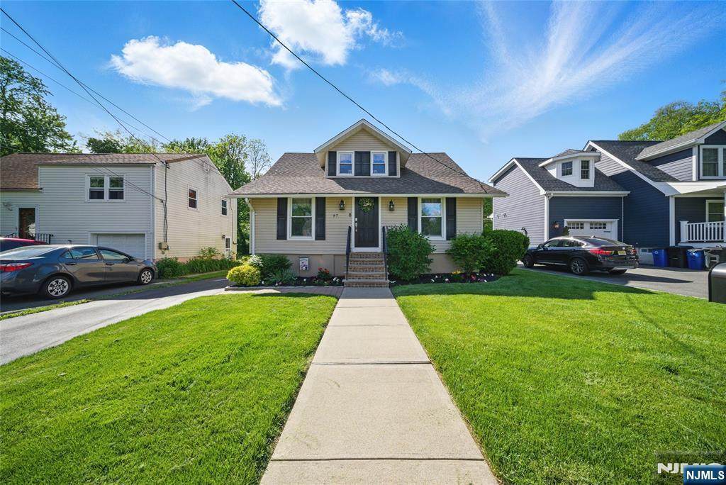 67 Hinchman Avenue - Photo 1
