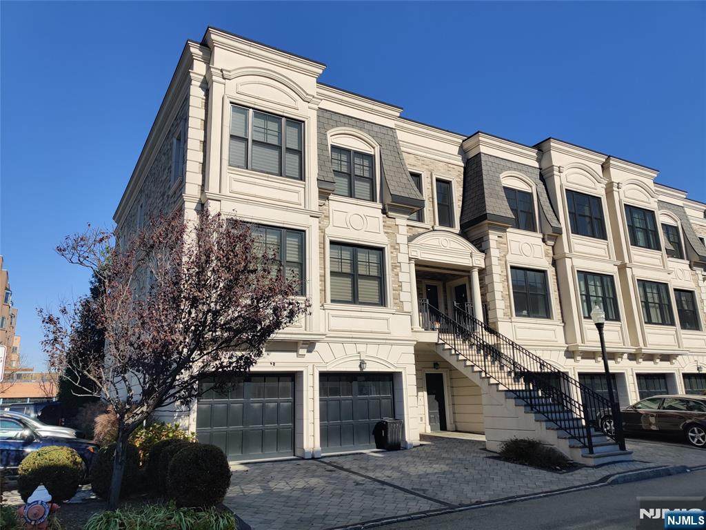 12 Marquis Court - Photo 1