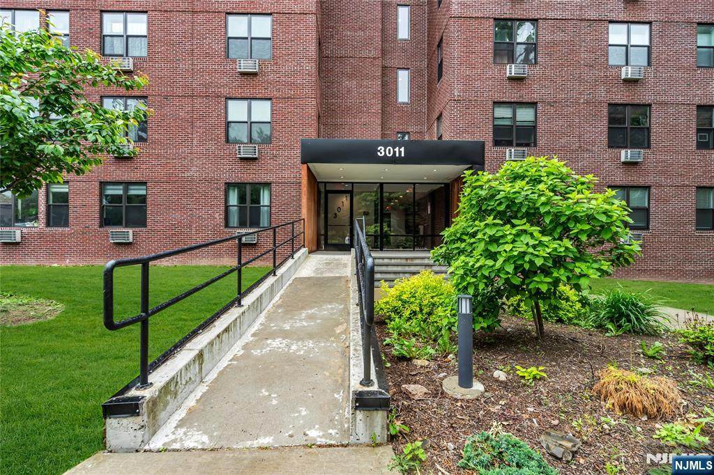 3011 Edwin Avenue - Photo 1