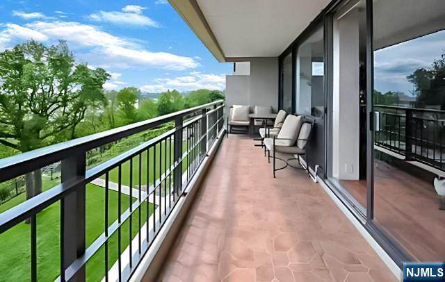 4 Horizon Road - Photo 1