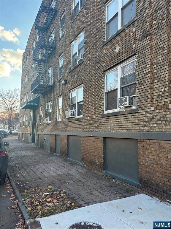 133 Maple Avenue - Photo 1