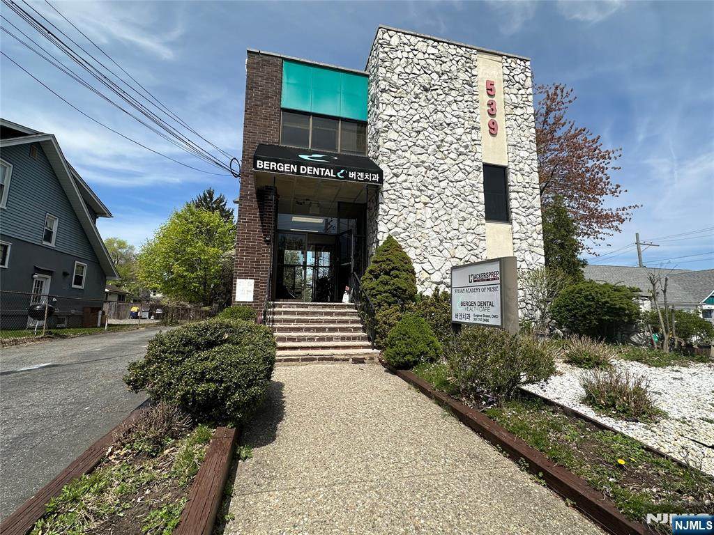 539 Durie Avenue - Photo 1