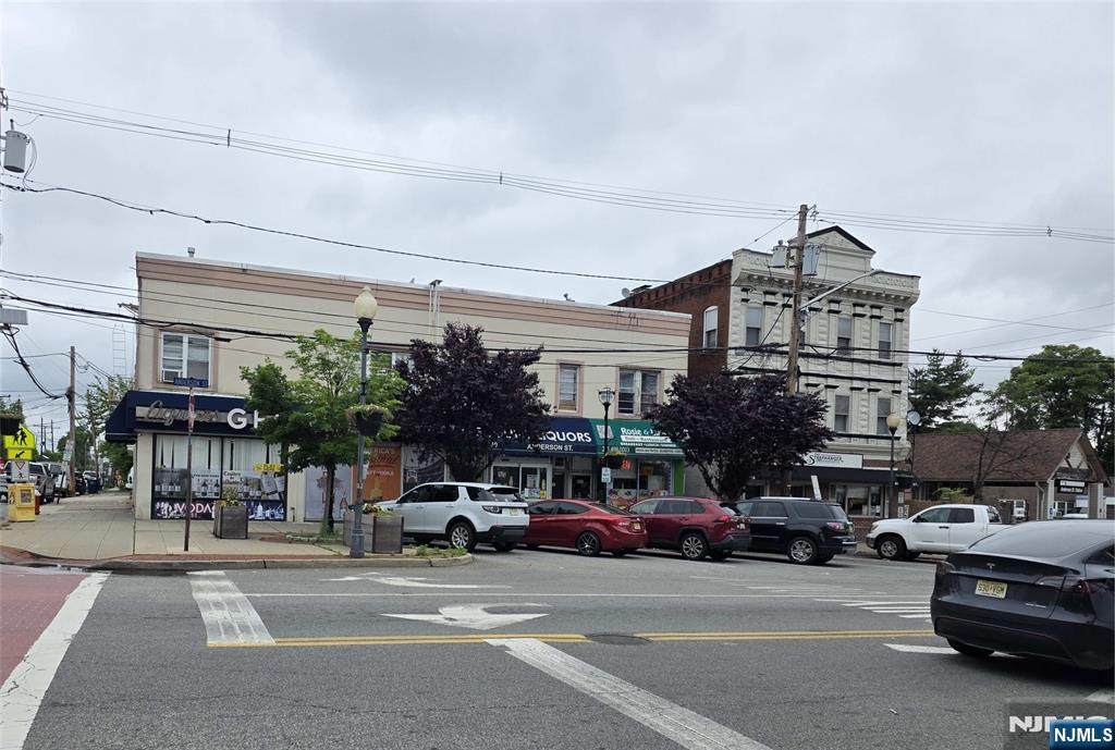 134 Anderson Street - Photo 1