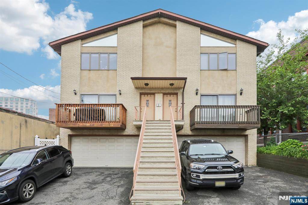 281 Columbia Avenue - Photo 1
