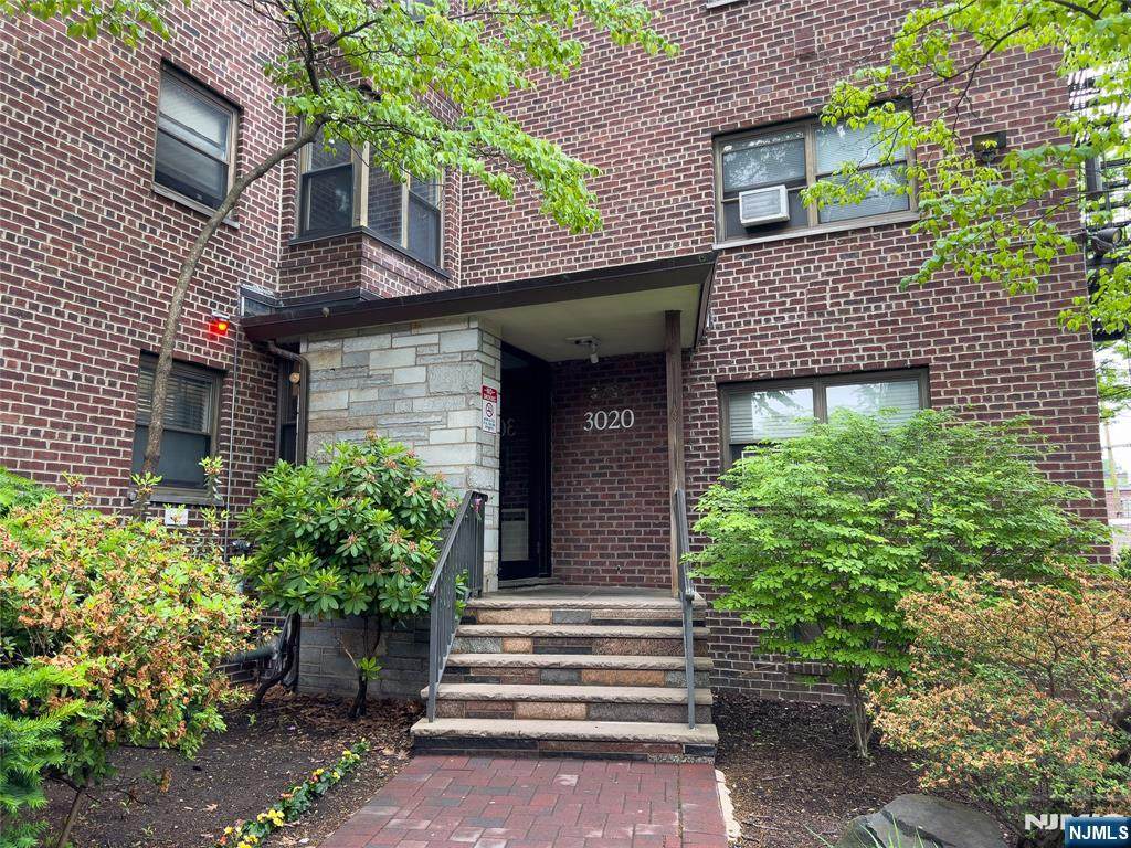 3020 Edwin Avenue - Photo 1