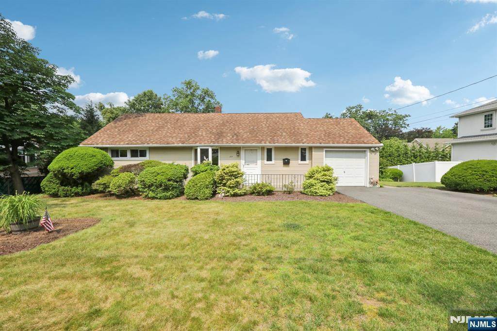 515 Salem Street - Photo 1