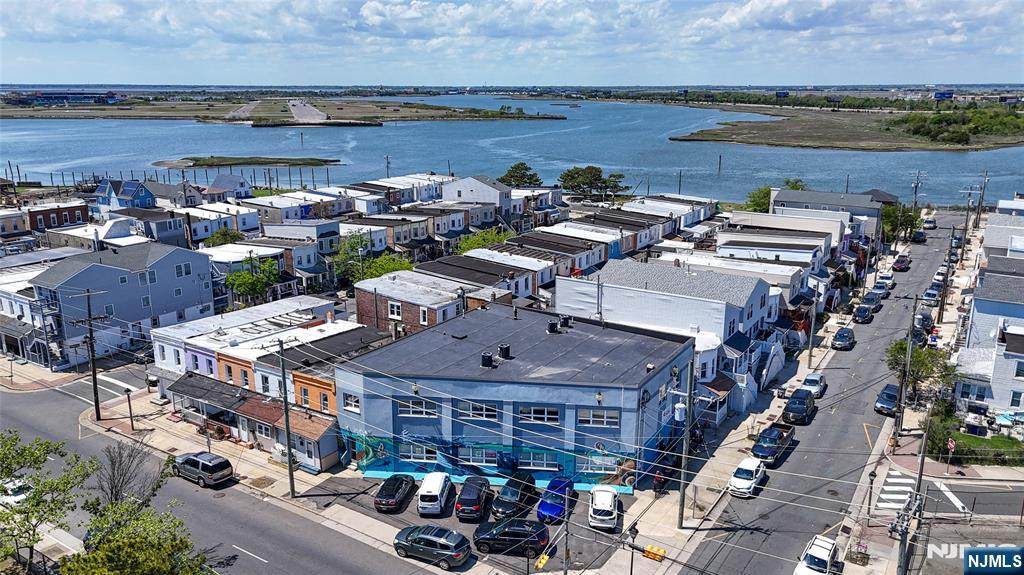 202 Texas Avenue - Photo 1