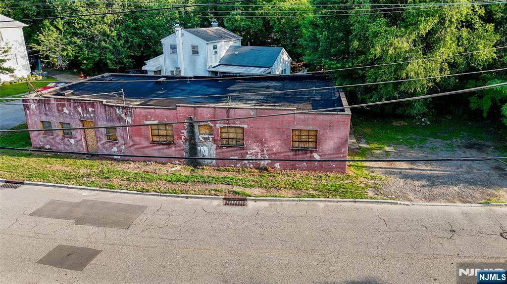 227 Van Riper Avenue - Photo 1