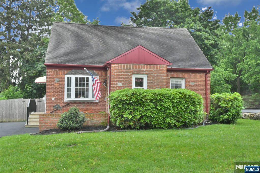 62 Overlook Avenue - Photo 1