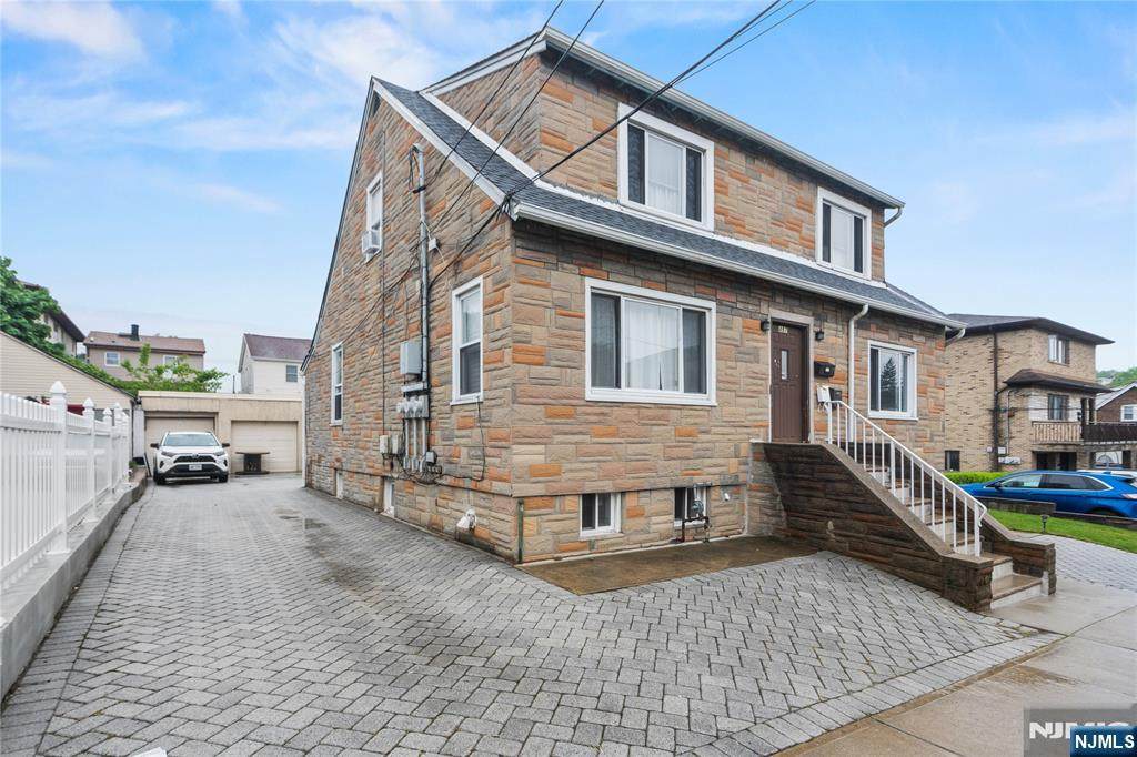 487 Morningside - Photo 1