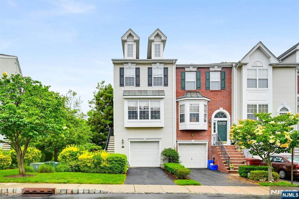 231 Swathmore Drive - Photo 1