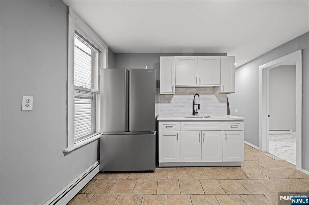 69 Graham - Photo 1